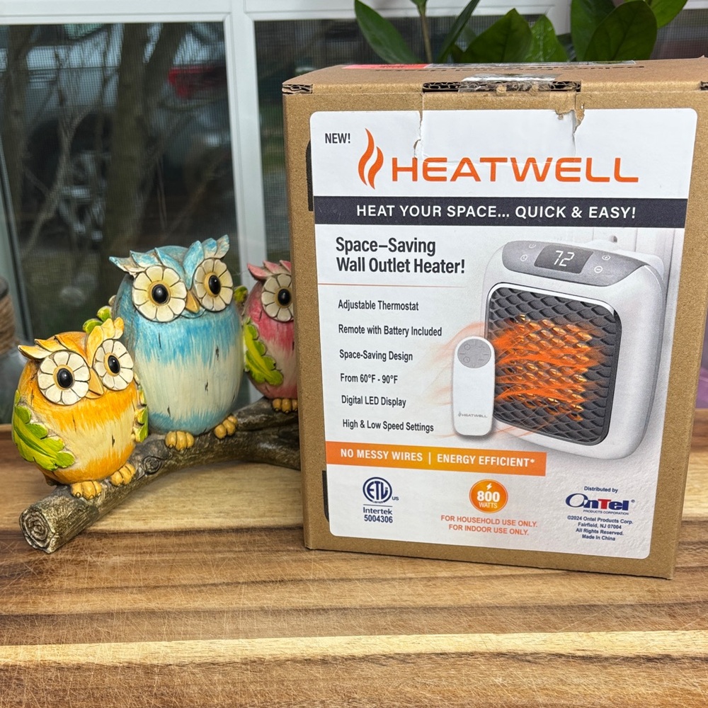 Heatwell White 800 watt Space-Saving Wall Outlet Heater with Remote